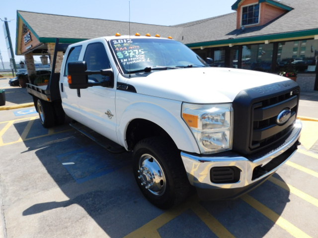 Used 2012 Ford F350 4x4 Crew Cab DRW Super Duty image 1