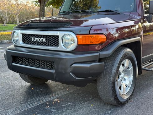 Used 2007 Toyota FJ Cruiser image 18