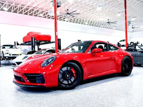 Used 2023 Porsche 911 Carrera GTS image 4