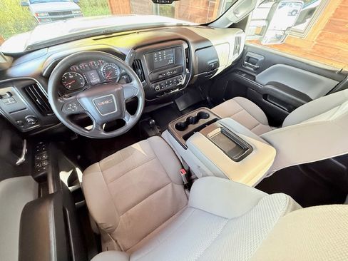 Used 2018 GMC Sierra 2500 SLE image 16