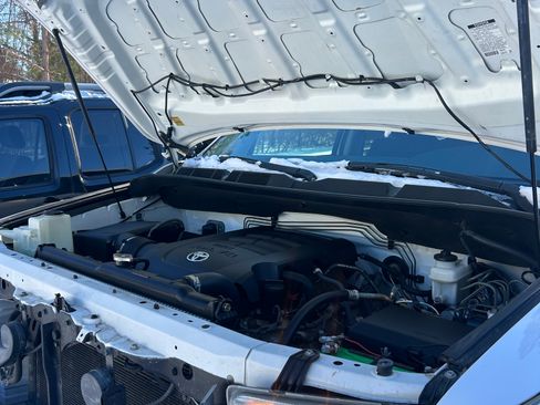 Used 2012 Toyota Tundra SR5 image 31