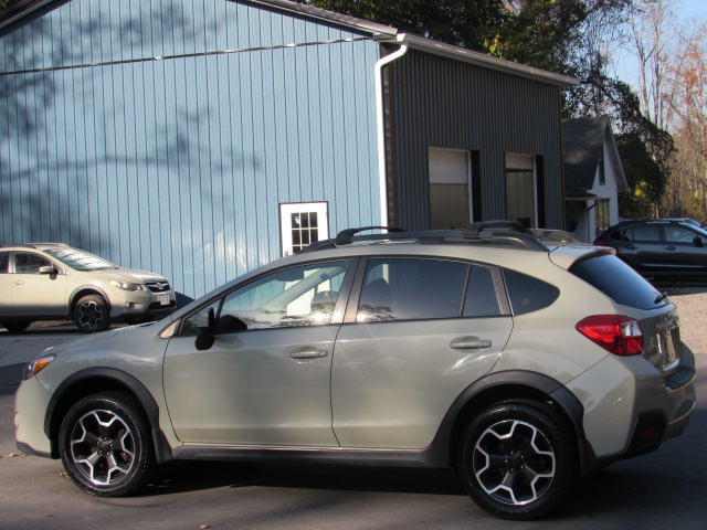 Used 2013 Subaru XV Crosstrek 2.0i Premium AWD/4WD image 5