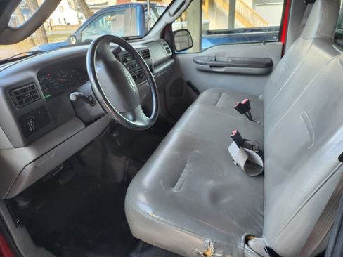 Used 2004 Ford F250 XL image 10