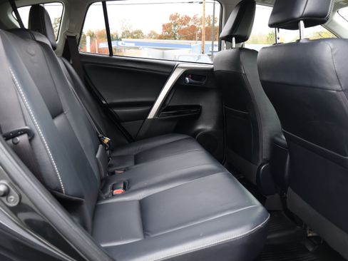 Used 2016 Toyota RAV4 Limited image 14