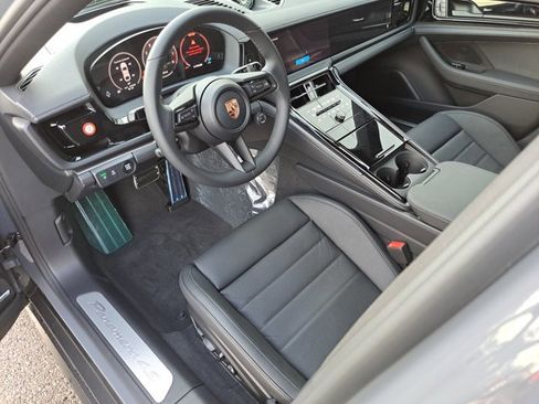 New 2026 Porsche Panamera 4S image 4