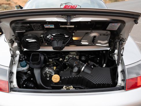 Used 2001 Porsche 911 Carrera image 22