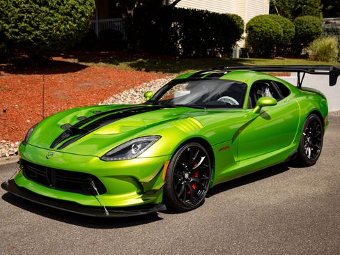 Used 2017 Dodge Viper GTC image 39