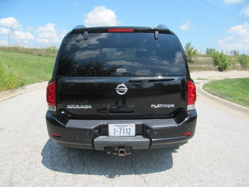 Used 2014 Nissan Armada Platinum image 6