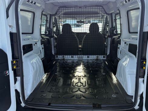 Used 2021 RAM ProMaster City Tradesman image 4