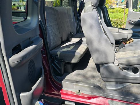 Used 2003 Ford F150 XLT image 22