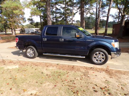 Used 2014 Ford F150 XLT image 2