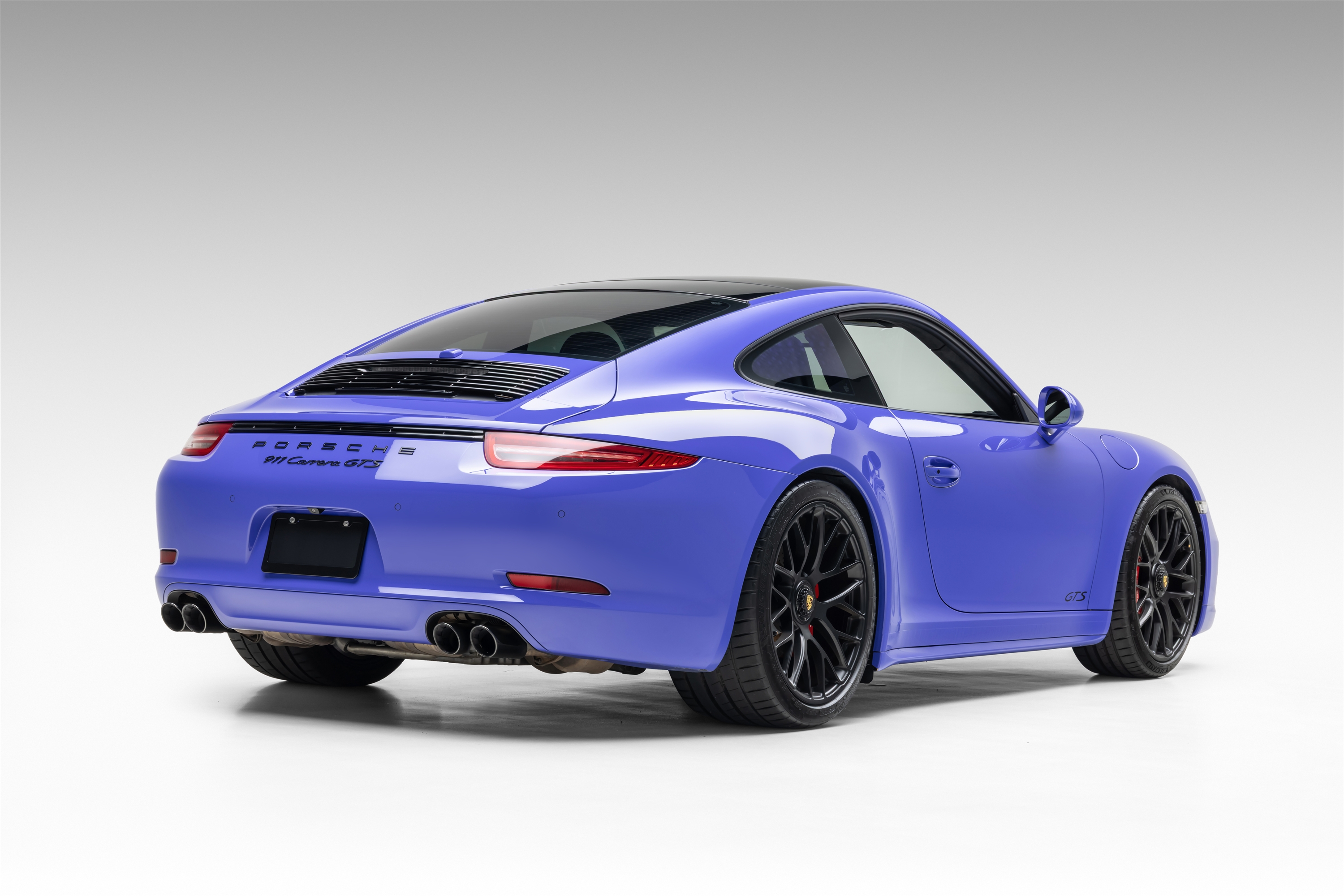 Used 2016 Porsche 911 Carrera GTS Coupe 2 wheel drive image 8
