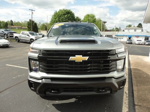 Used 2024 Chevrolet Silverado 2500 W/T image 7