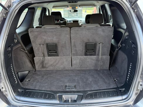 Used 2017 Dodge Durango SXT image 12