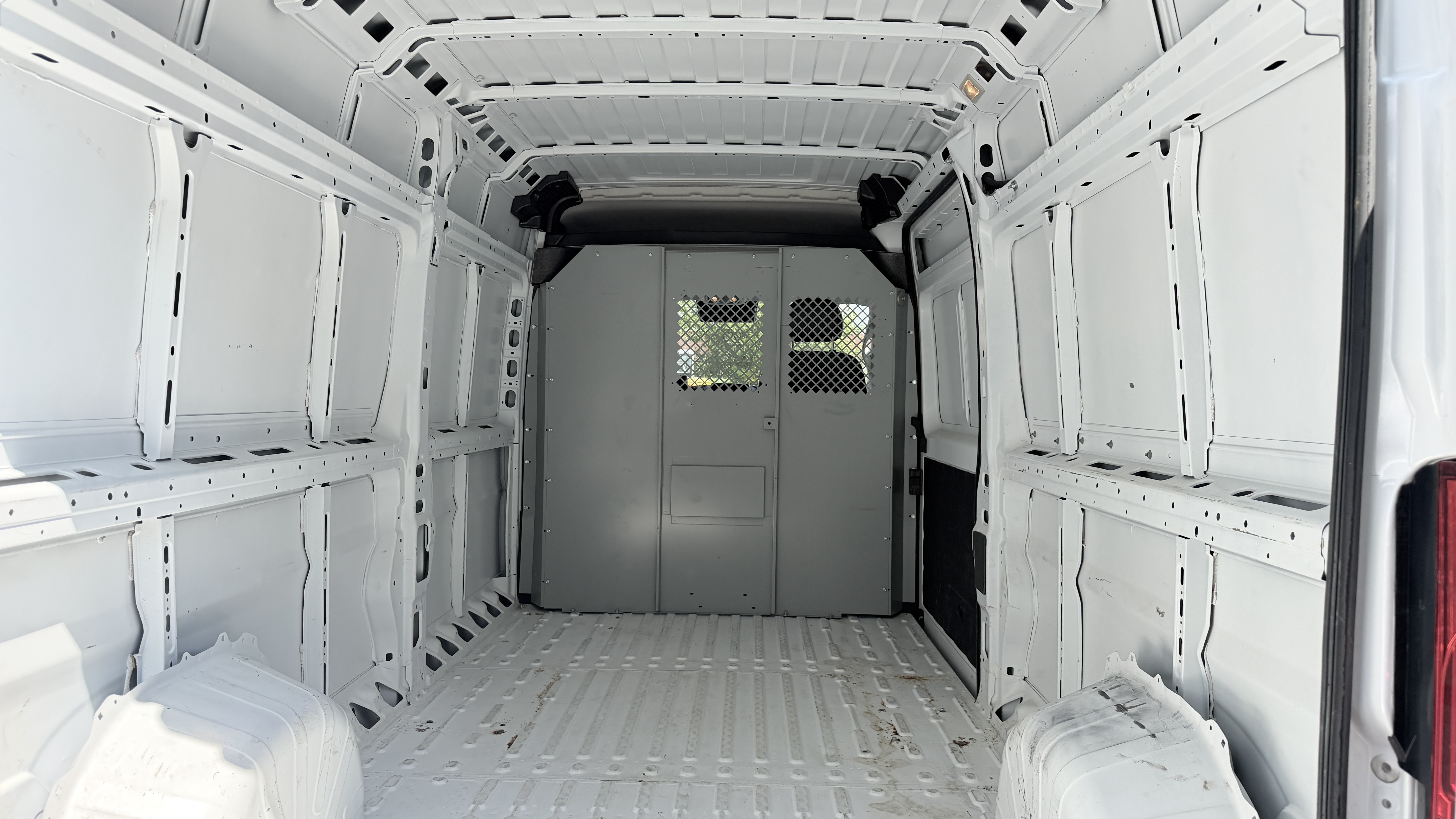 Used 2023 RAM ProMaster 2500 159 High Roof FWD image 10