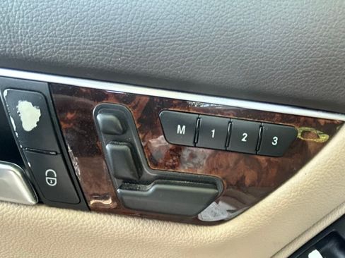 Used 2013 Mercedes-Benz C 300 4MATIC Sedan image 20