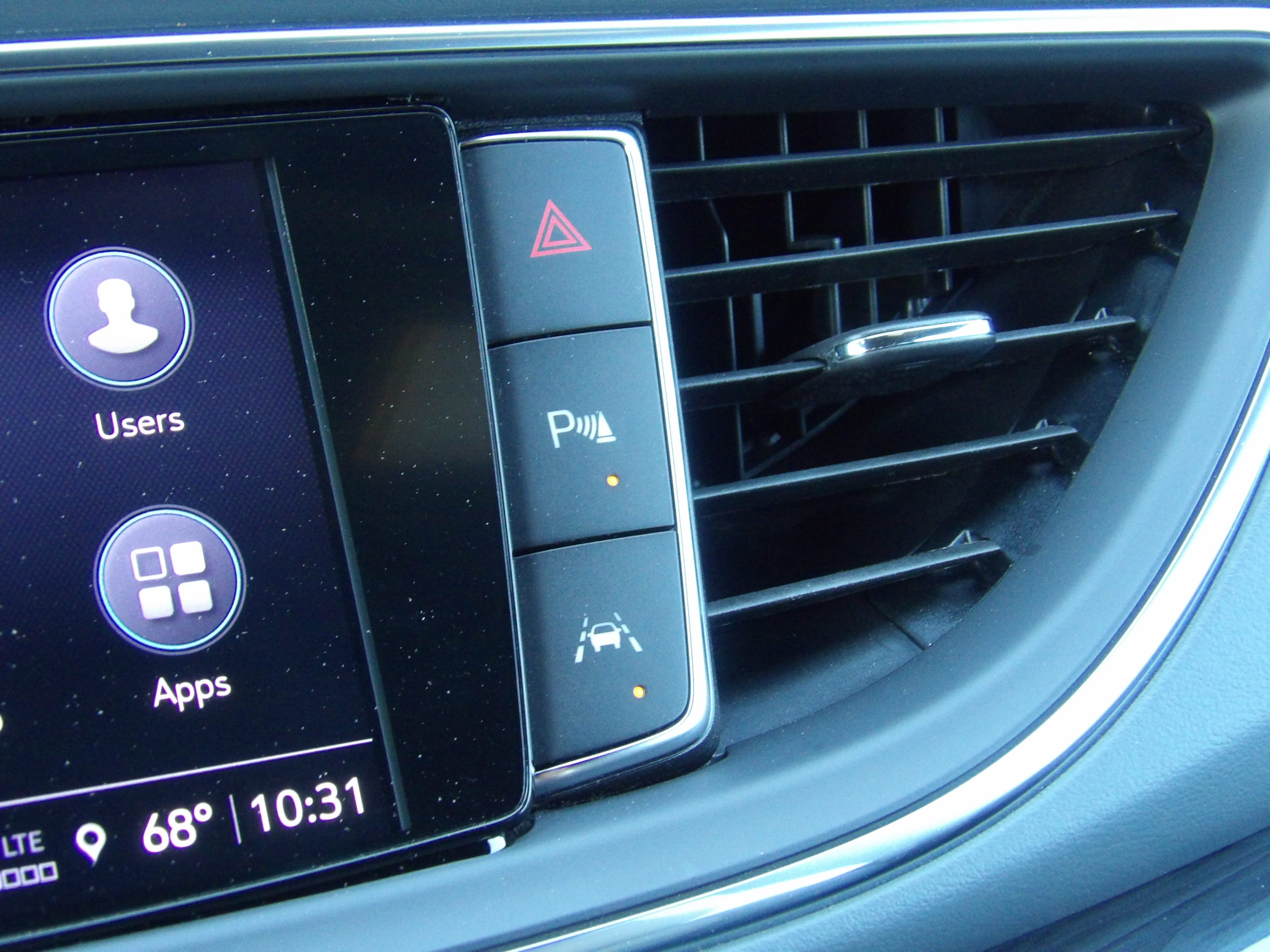 Used 2024 Buick Enclave Essence FWD image 30
