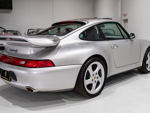Used 1998 Porsche 911 Carrera S Coupe RWD image 6