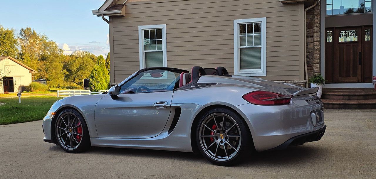 Used 2016 Porsche Boxster Spyder RWD image 33