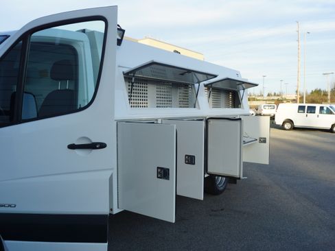 Used 2016 Mercedes-Benz Sprinter 3500 image 48