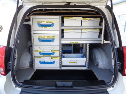 Used 2013 RAM C/V Tradesman image 11