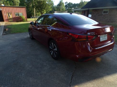 Used 2019 Nissan Altima 2.5 SV AWD image 4