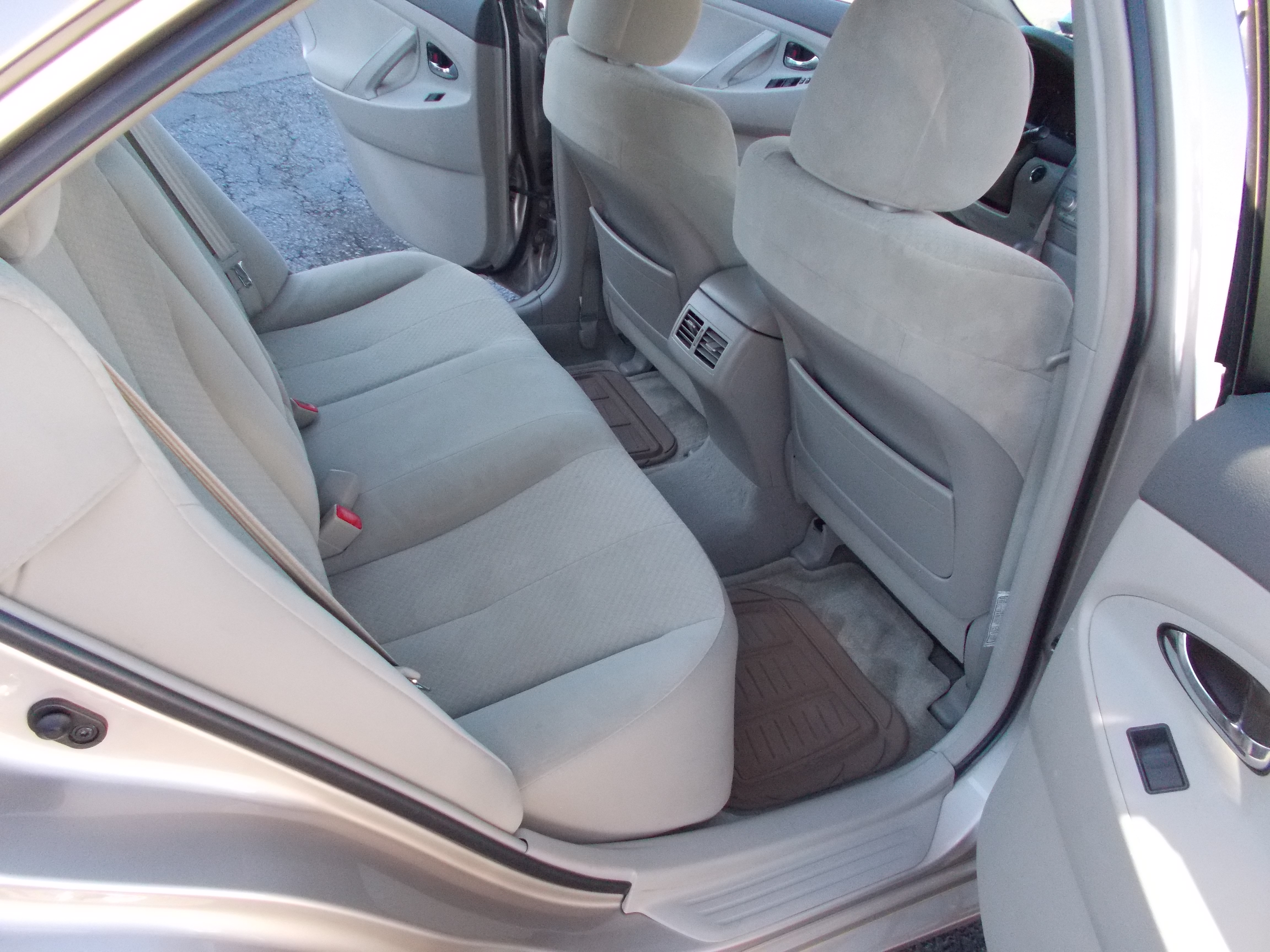 Used 2009 Toyota Camry Hybrid FWD image 23