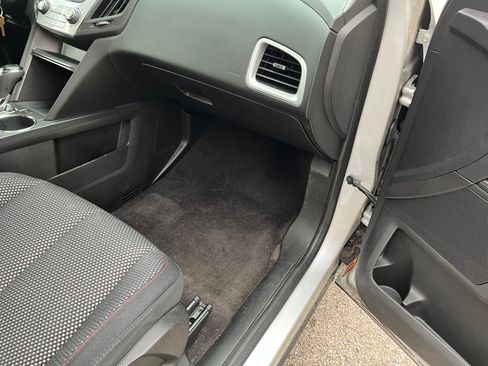 Used 2016 Chevrolet Equinox LS image 27