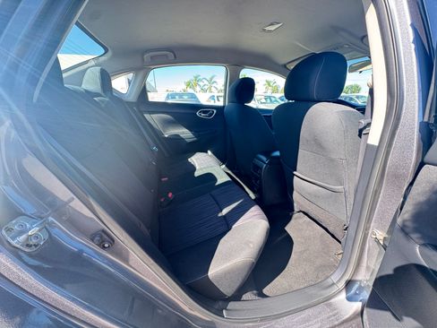 Used 2019 Nissan Sentra SV FWD image 16