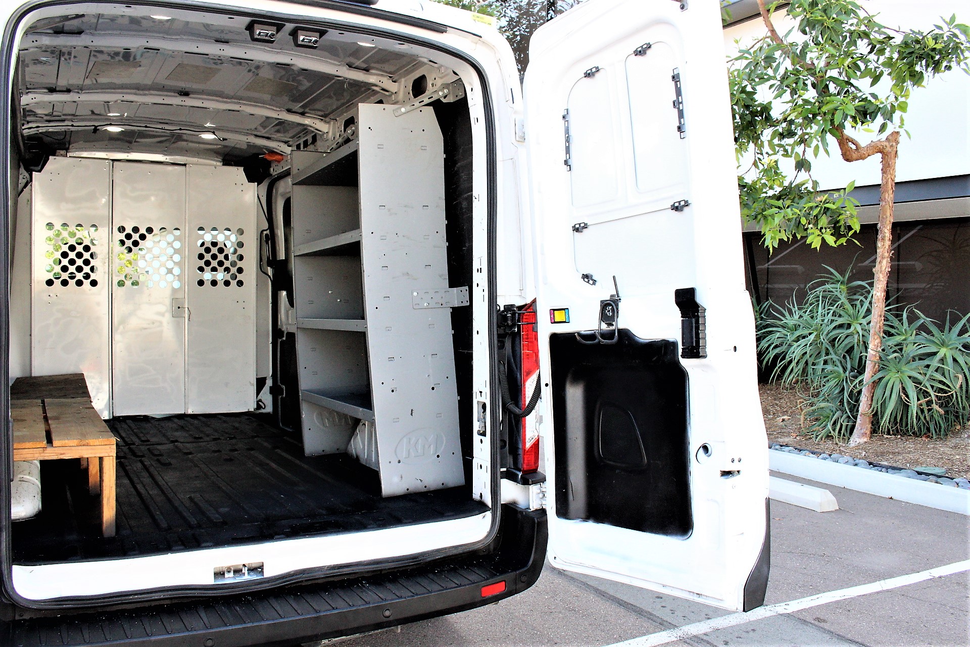 Used 2020 Ford Transit 250 Medium Roof RWD image 13