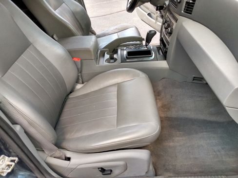 Used 2007 Jeep Grand Cherokee Limited image 9