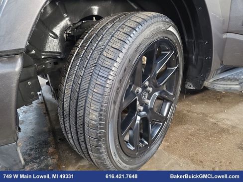 Used 2021 RAM 1500 Laramie image 31