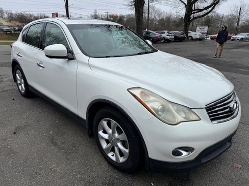 Used 2010 INFINITI EX35 Journey image 5
