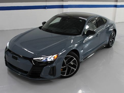 Used 2023 Audi RS e-tron GT image 4