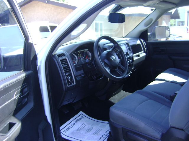 Used 2017 RAM 2500 2WD Regular Cab ST image 9