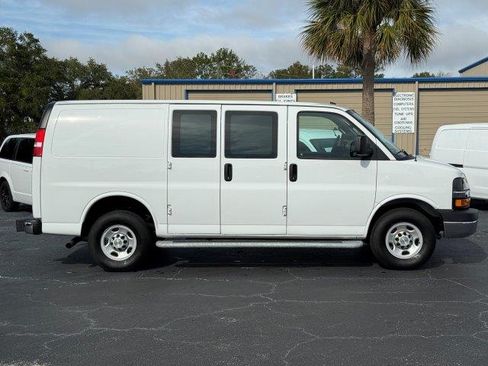 Used 2024 Chevrolet Express 2500 image 7