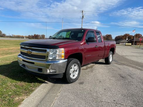 Used 2013 Chevrolet Silverado 1500 LT Z71 image 1