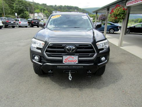 Used 2019 Toyota Tacoma 4x4 Double Cab image 8