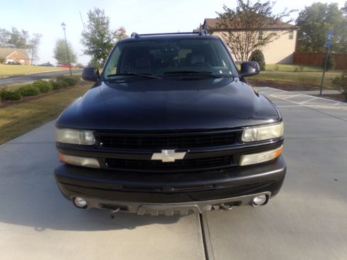 Used 2005 Chevrolet Tahoe Z71 image 8