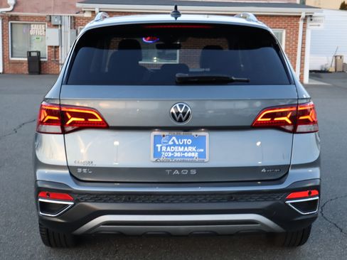 Used 2022 Volkswagen Taos SEL image 7