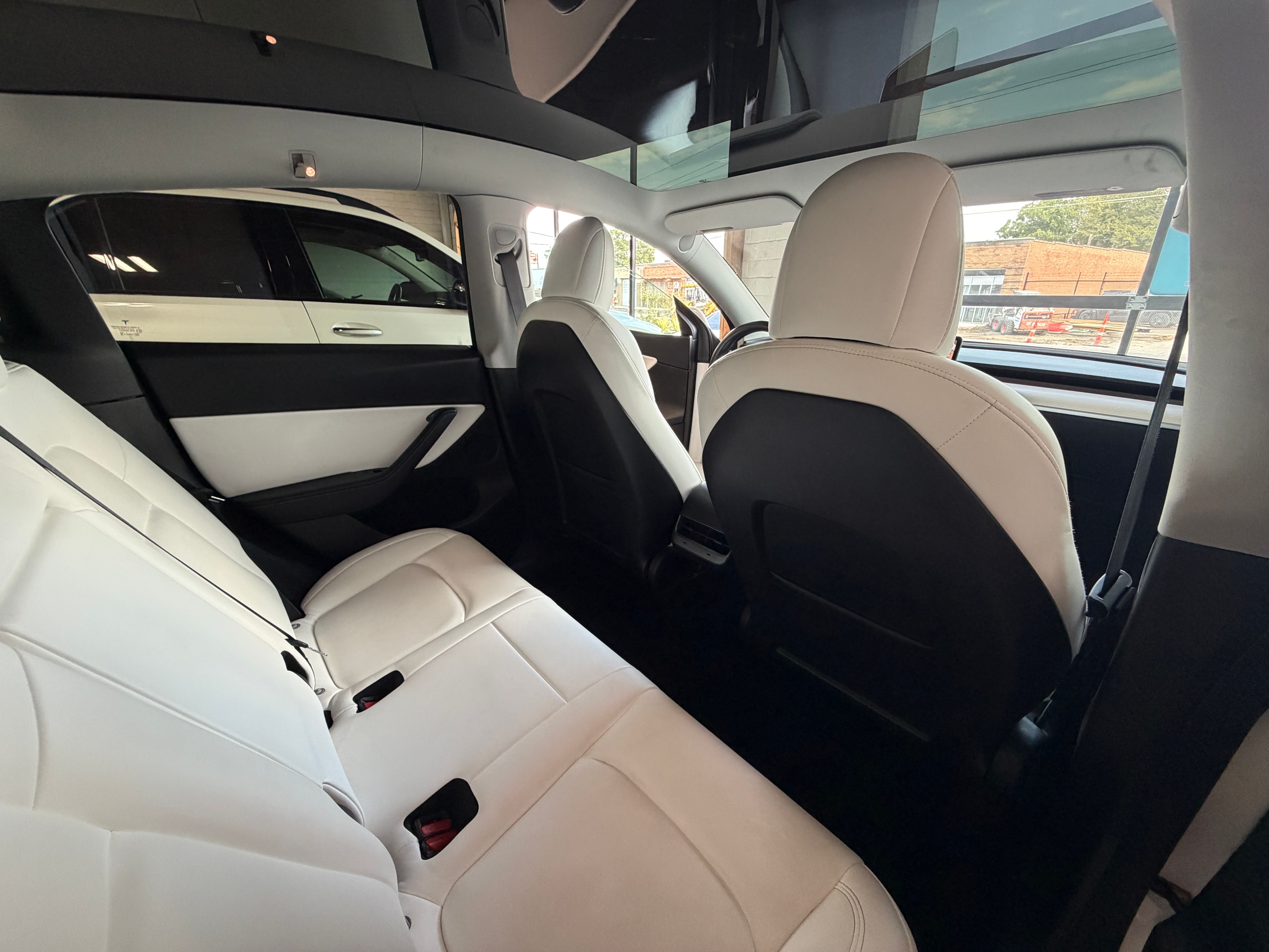 Used 2021 Tesla Model Y AWD image 27