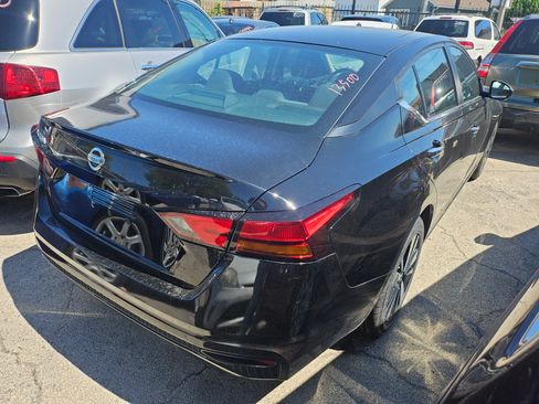 Used 2021 Nissan Altima 2.5 S image 3