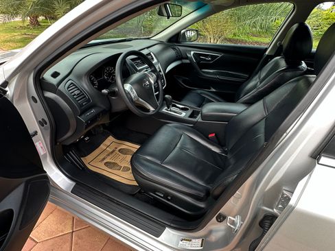 Used 2018 Nissan Altima 2.5 SV image 7