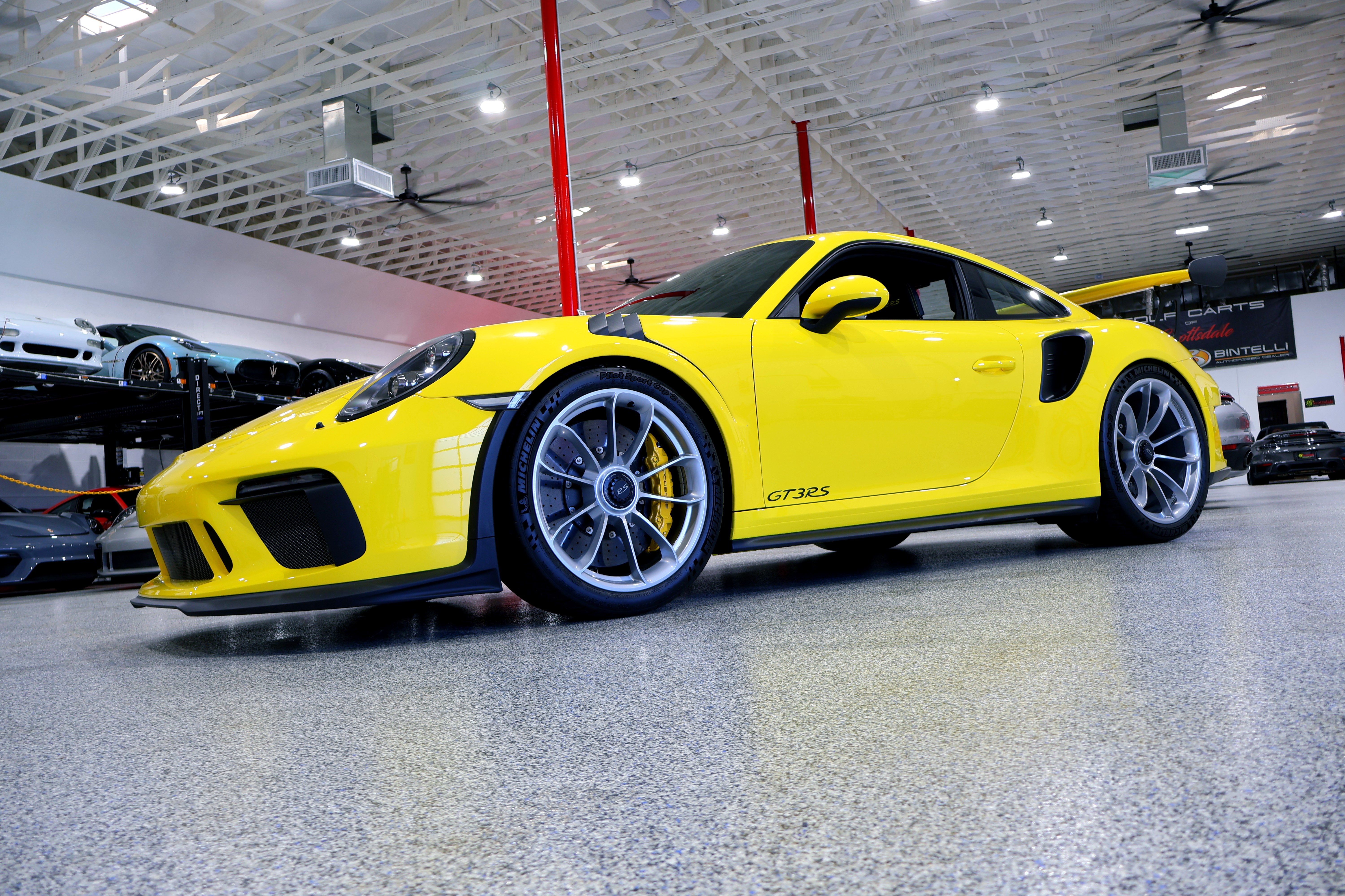Used 2019 Porsche 911 GT3 RS RWD image 4