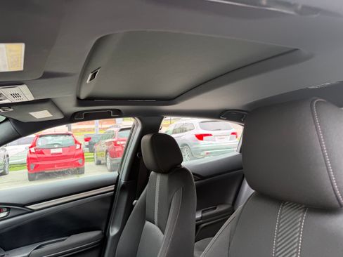 Used 2018 Honda Civic EX Hatchback image 14