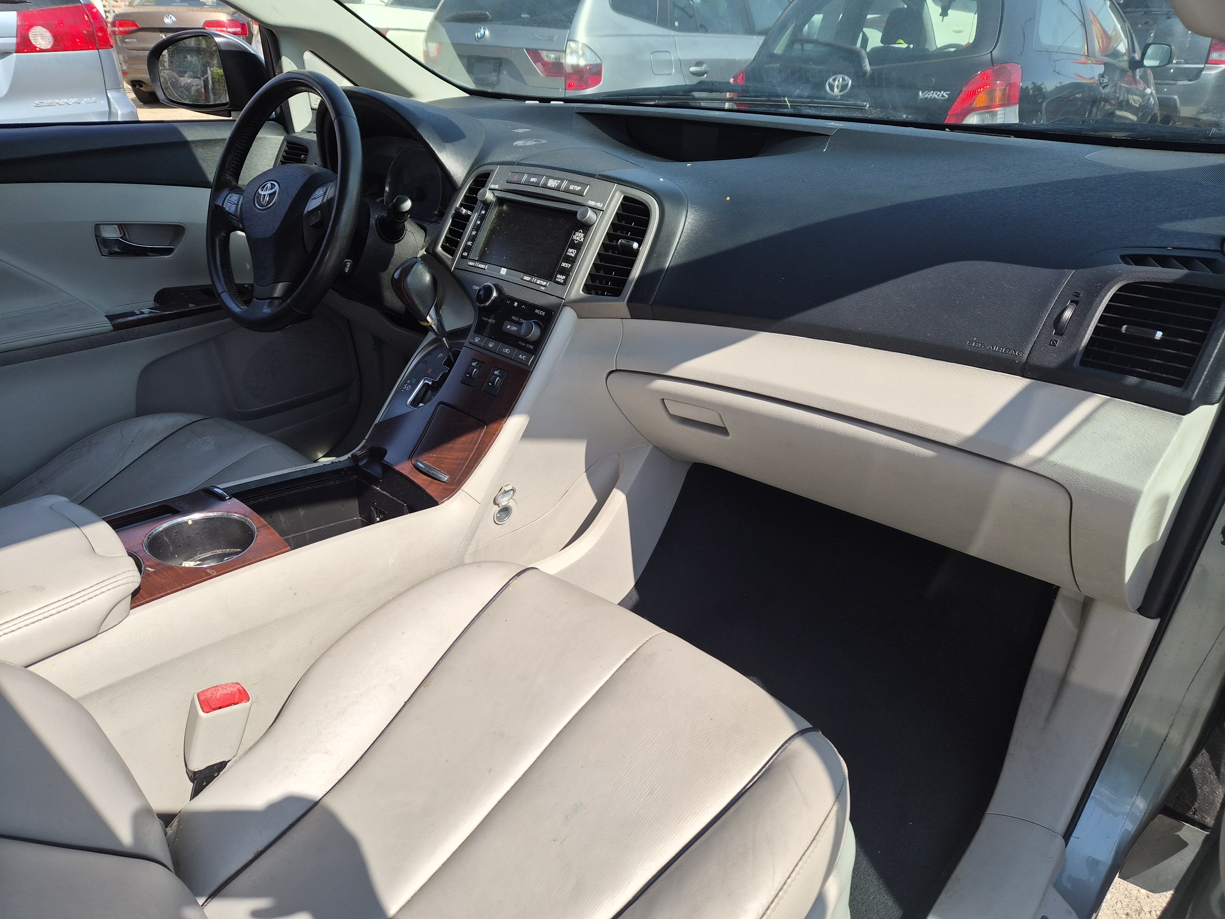 Used 2011 Toyota Venza FWD image 14