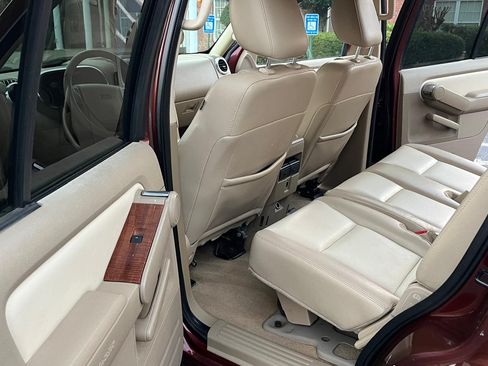 Used 2009 Ford Explorer Eddie Bauer image 10