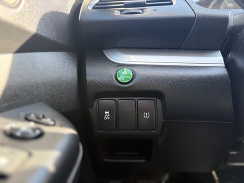 Used 2015 Honda CR-V LX image 20