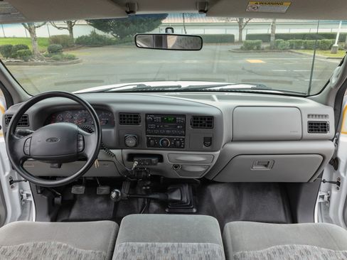 Used 1999 Ford F350 XLT image 41