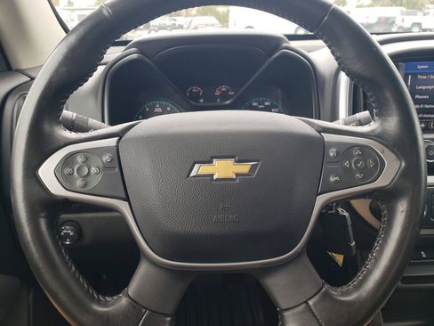 Used 2022 Chevrolet Colorado LT image 3